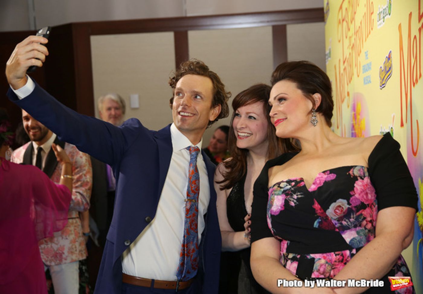 Photo Coverage: Cast of ESCAPE TO MARGARITAVILLE Parties Vacation-Style on Opening Night!  Image