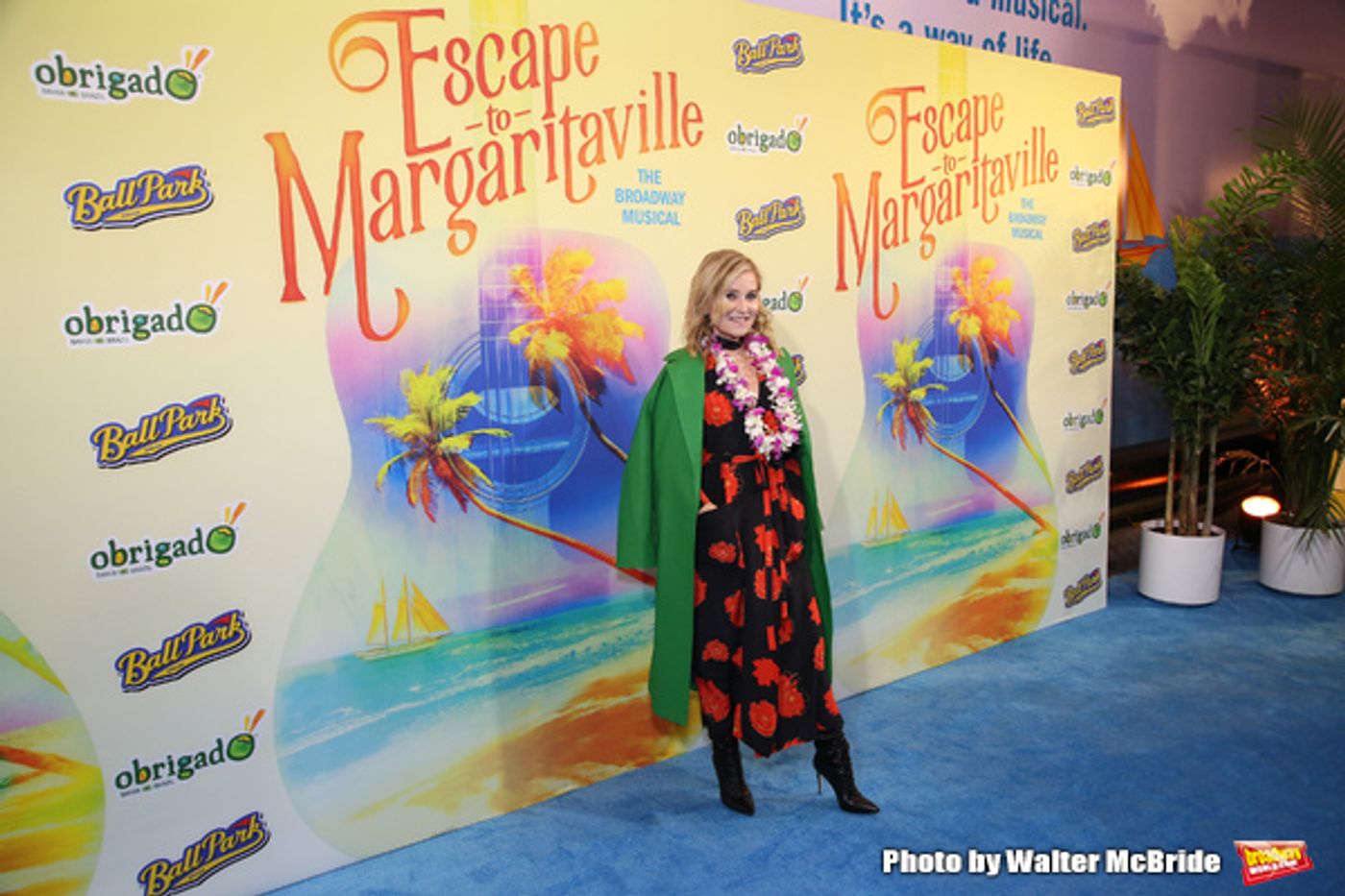 Photo Coverage: On the Blue Carpet at Opening Night of ESCAPE TO MARGARITAVILLE  Image
