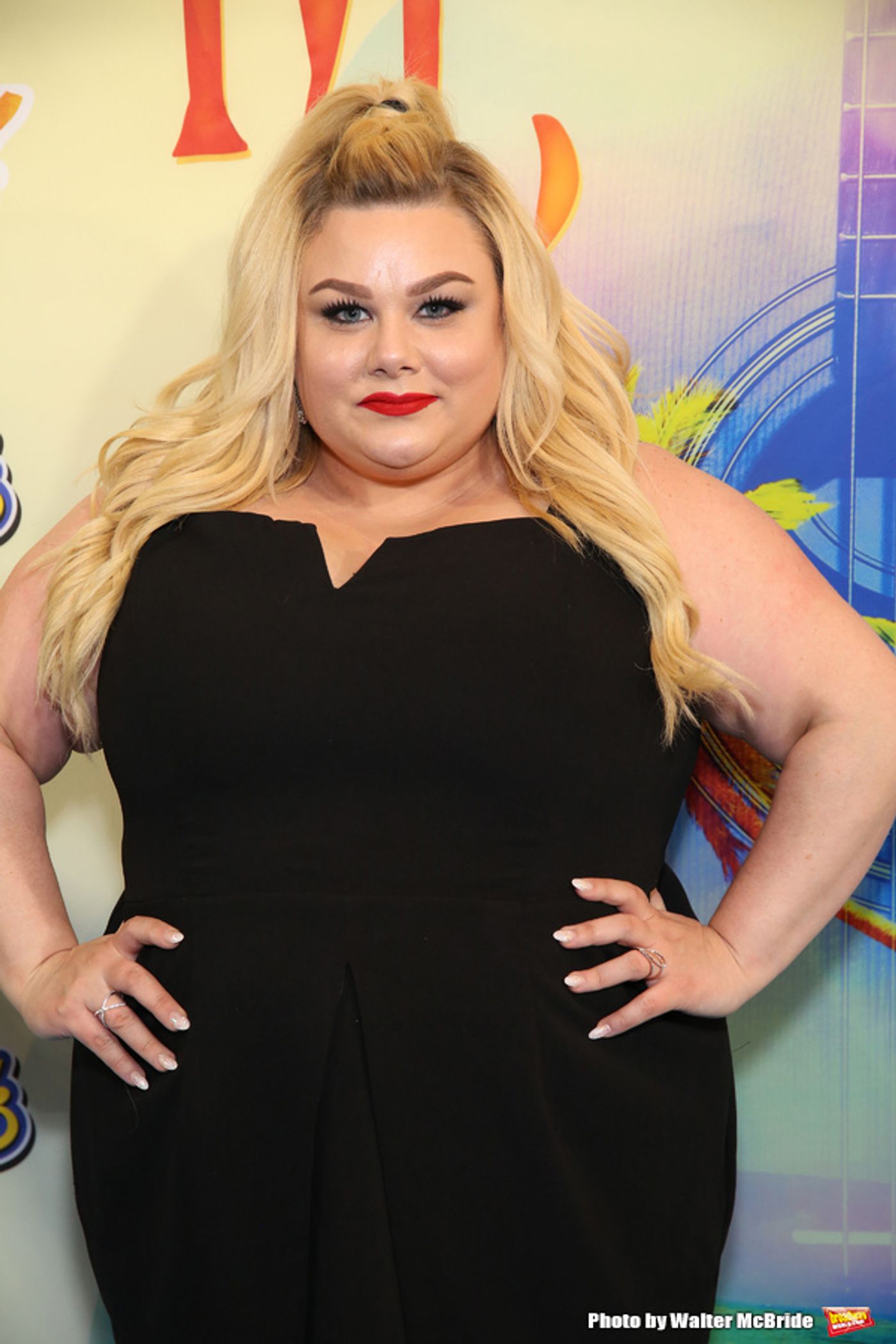 Photo Coverage: On the Blue Carpet at Opening Night of ESCAPE TO MARGARITAVILLE  Image