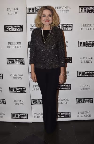 Alison Fraser Photo