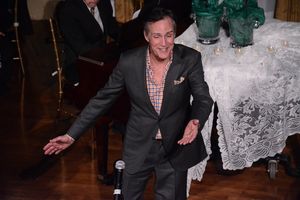 Howard McGillan @ BroadwayWorld Howard McGillan Photo