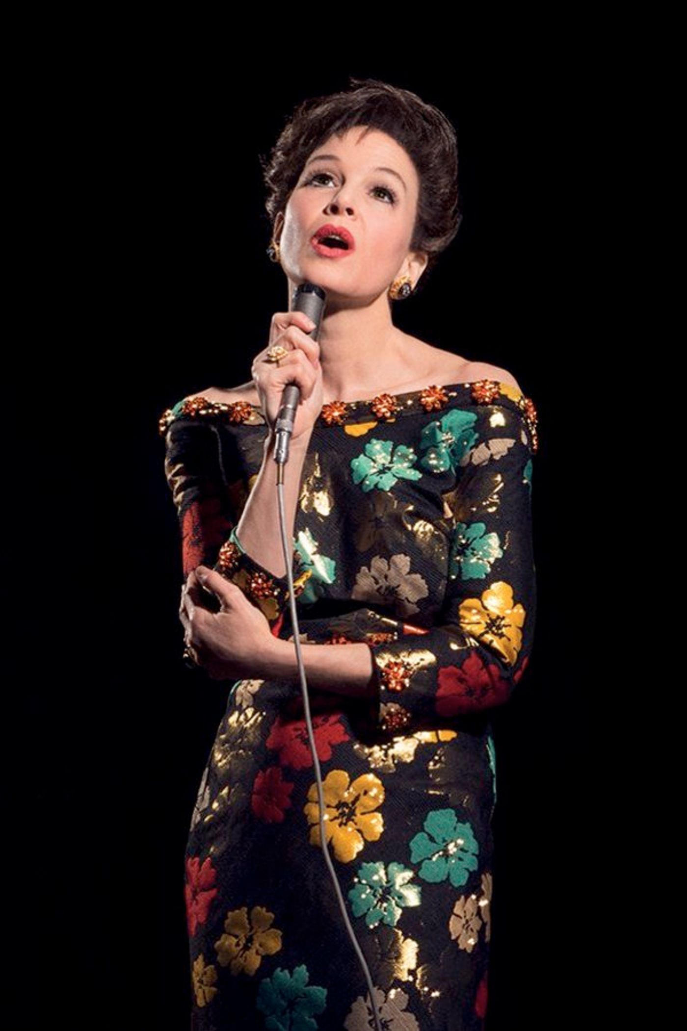 Photo Flash: Check Out This First Look of Renee Zellweger as Judy Garland in Upcoming JUDY Biopic  Image