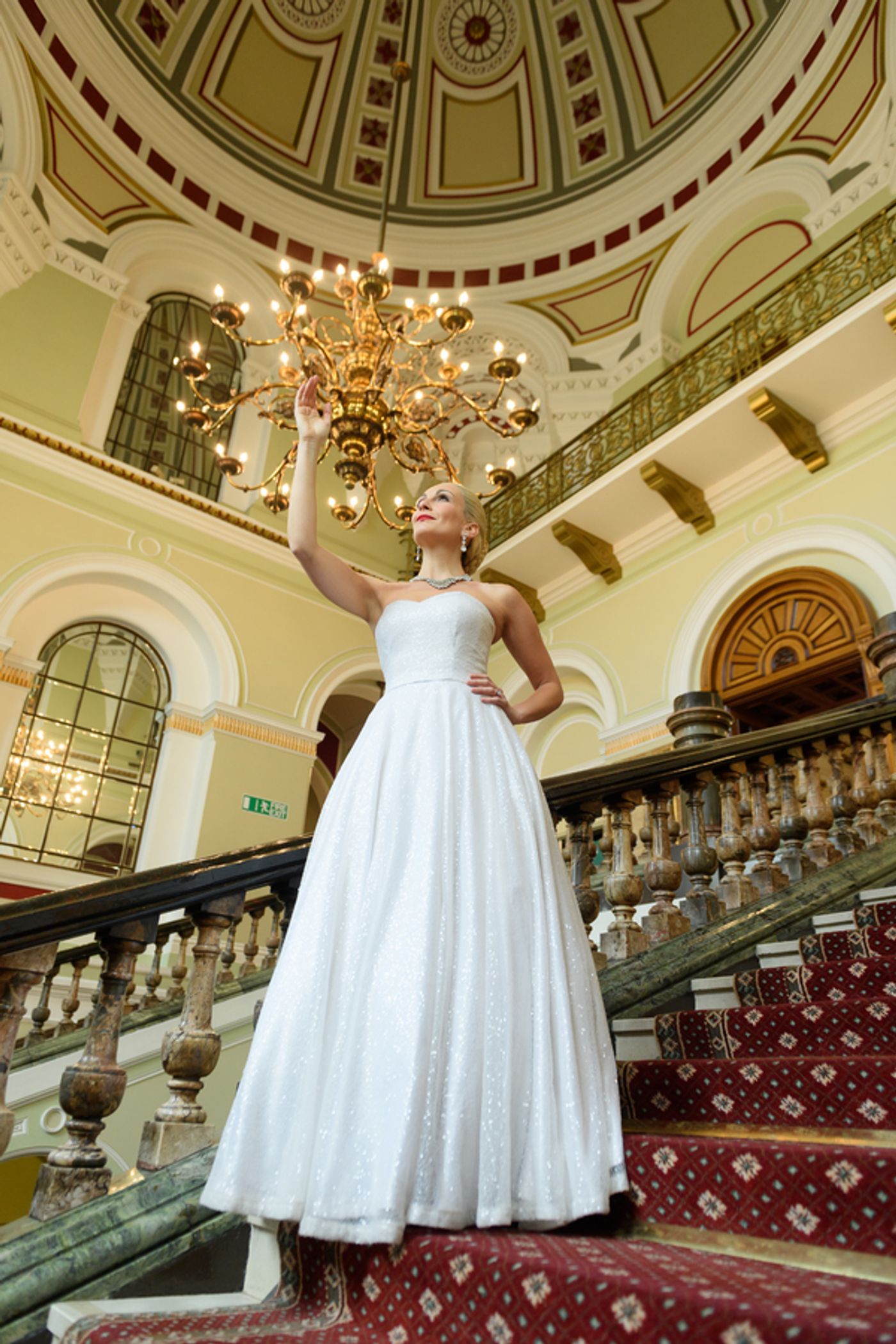 Photo Flash: Madalena Alberto Surprises Shoppers With Showstopping EVITA Performance  Image