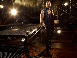 Brandon Victor Dixon Photo