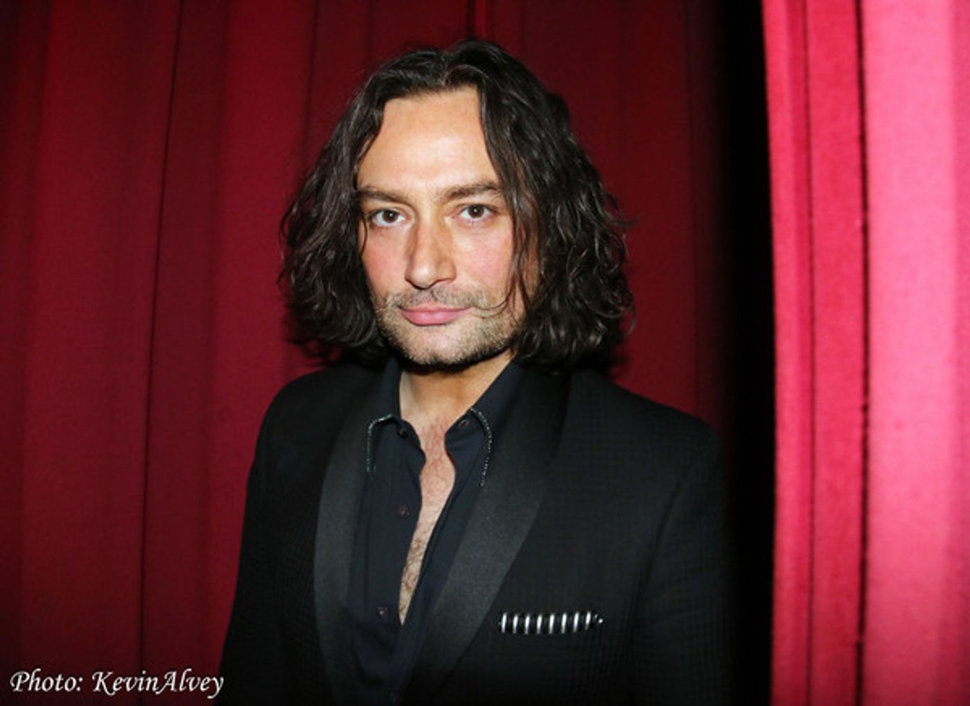 Photo Flash: Constantine Maroulis Takes the Stage at Birdland  Image