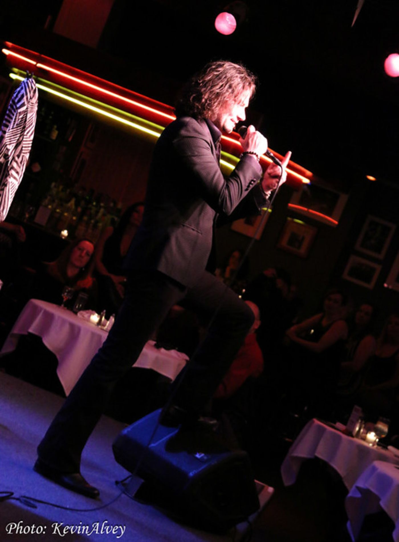 Photo Flash: Constantine Maroulis Takes the Stage at Birdland  Image