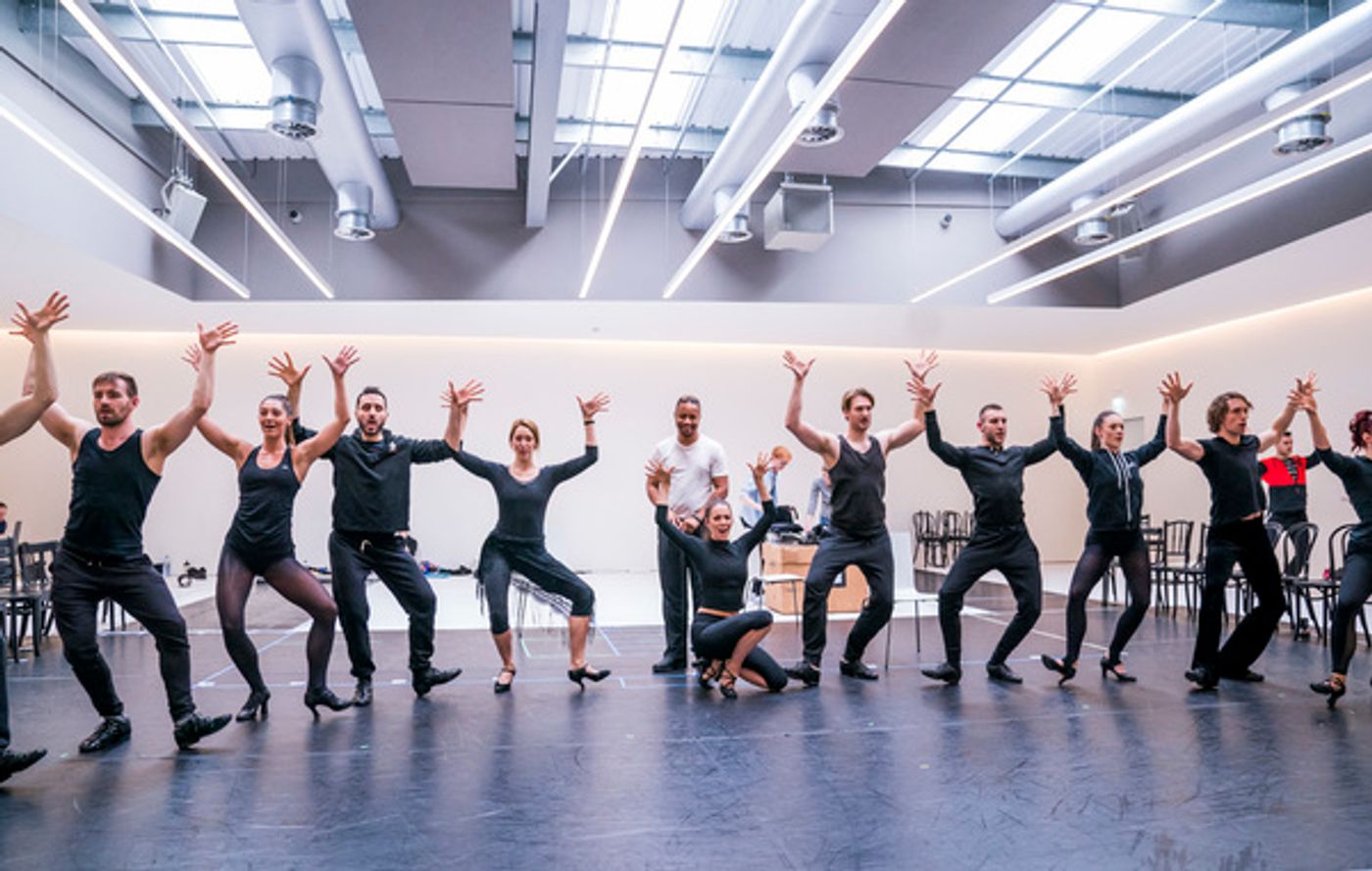Photo Flash: In Rehearsal with Cuba Gooding, Jr., Ruthie Henshall, and the Cast of CHICAGO  Image