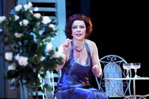 Helen Keeley @ BroadwayWorld Helen Keeley Photo