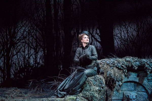 Photo Flash: First Look At Lucia di Lammermoor at The Met — photo 7 of 28