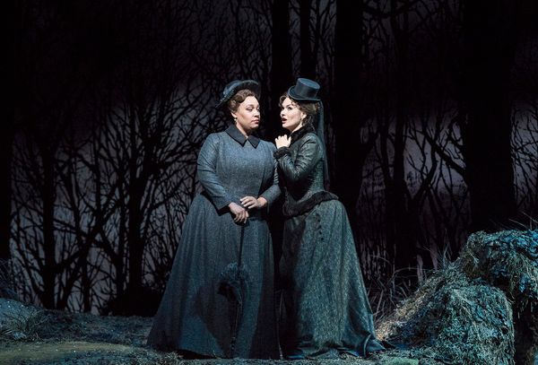 Photo Flash: First Look At Lucia di Lammermoor at The Met — photo 21 of 28