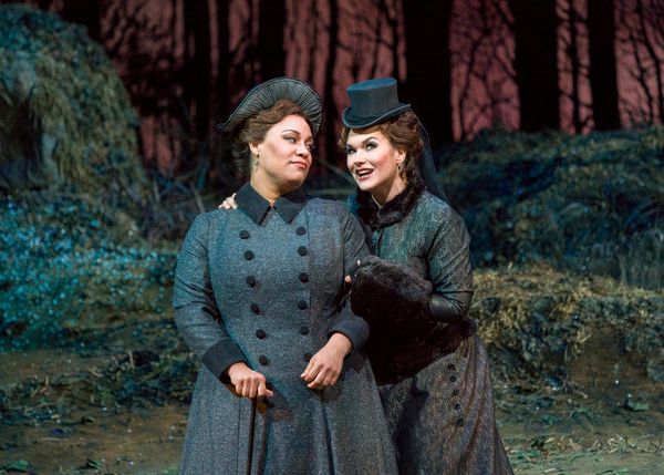Deborah Nansteel as Alisa and Olga Peretyatko-Mariotti in the title role of Donizetti Photo