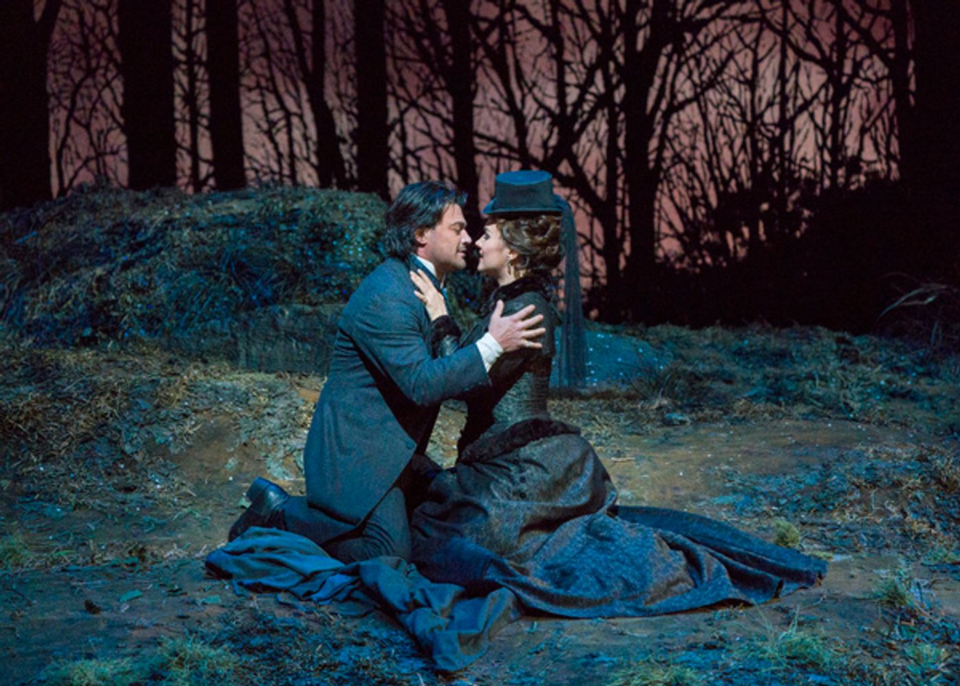 Photo Flash: First Look At Lucia di Lammermoor at The Met  Image