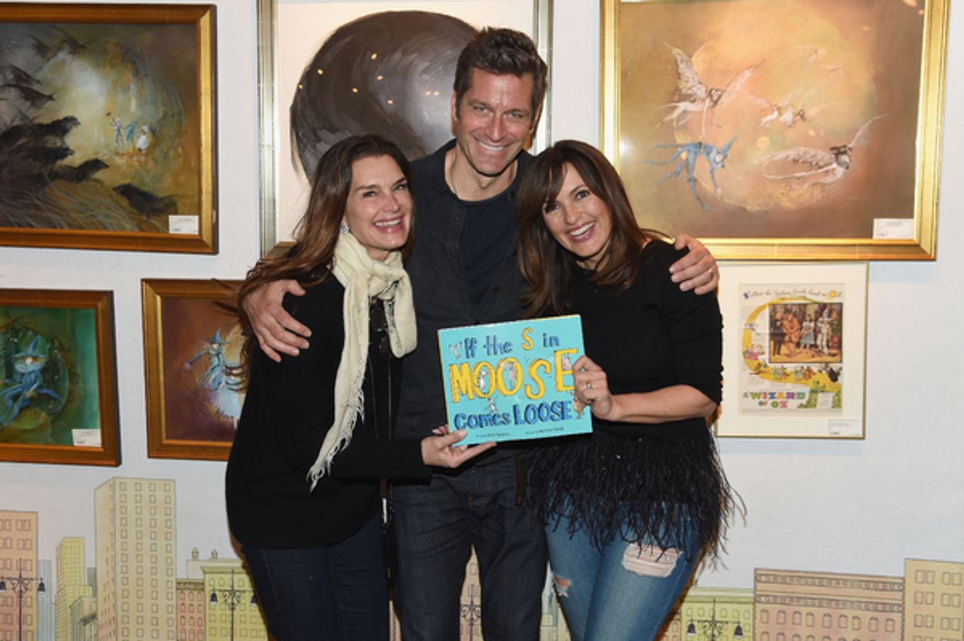 Photo Flash: Sutton Foster and More Celebrate at YOUNGER Star Peter Hermann's Book Launch  Image