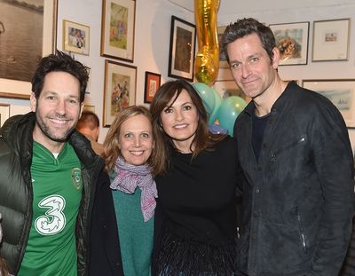Paul Rudd, Julie Yaeger, Mariska Hargitay and Peter Hermann Photo