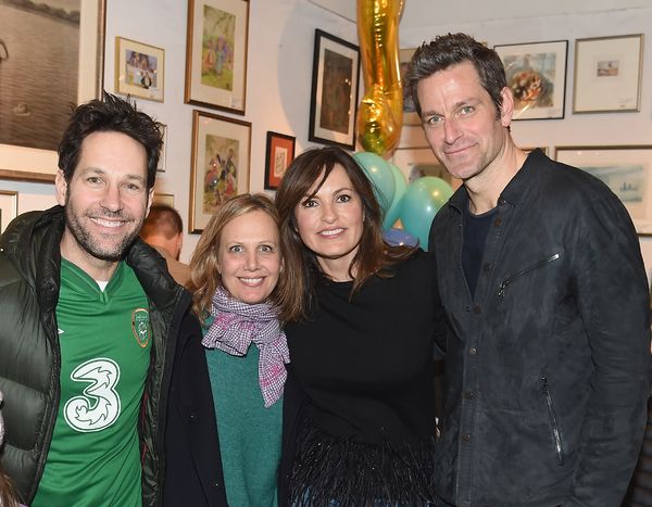 Paul Rudd, Julie Yaeger, Mariska Hargitay and Peter Hermann Photo