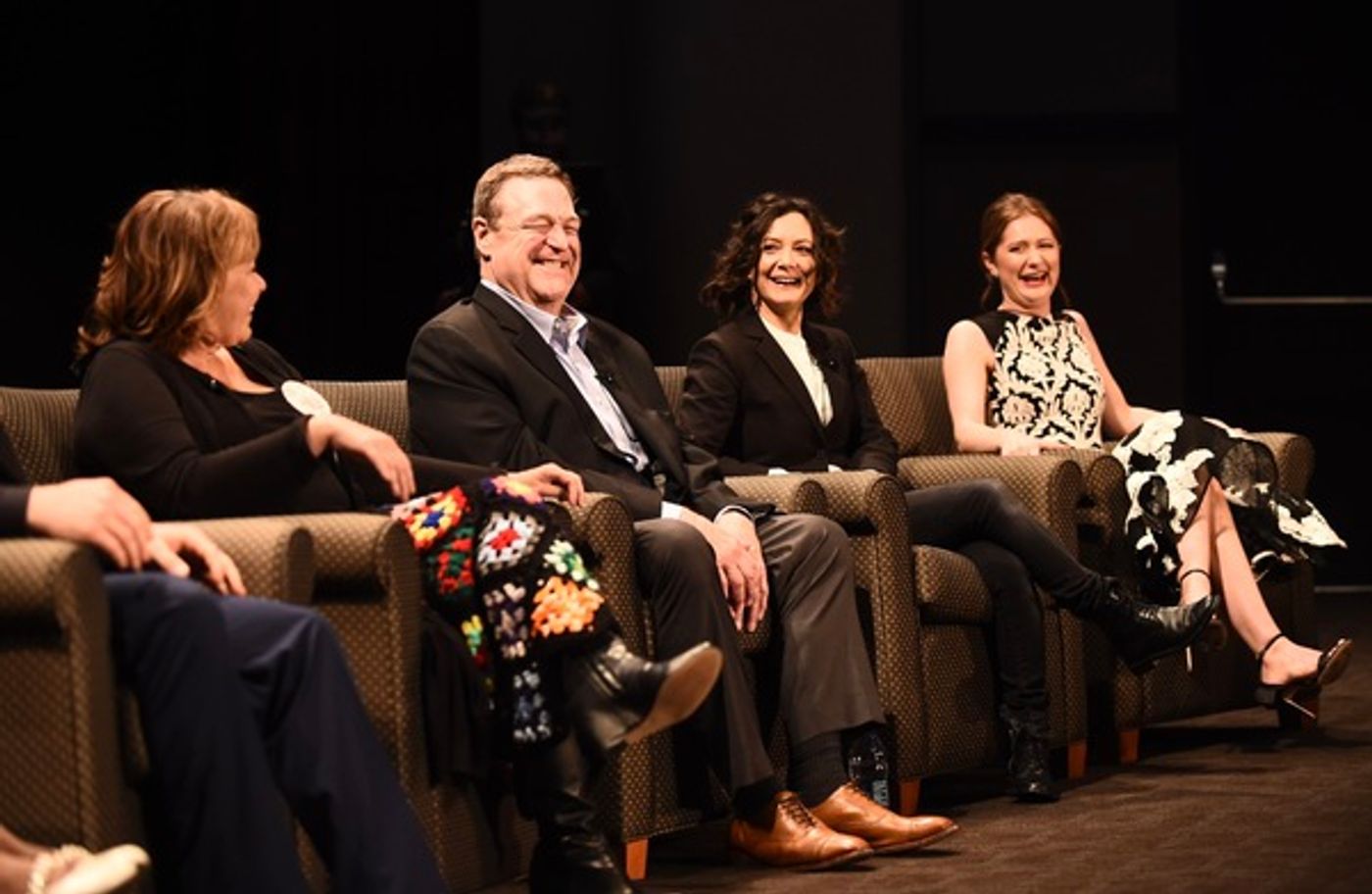 Photo Coverage: ROSEANNE Screens for the Fans Ahead of Premiere Photo Coverage: ROSEANNE Screens for the Fans Ahead of Premiere Image