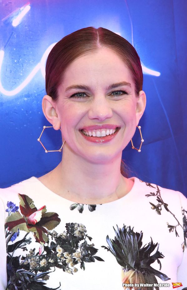 Anna Chlumsky Photo