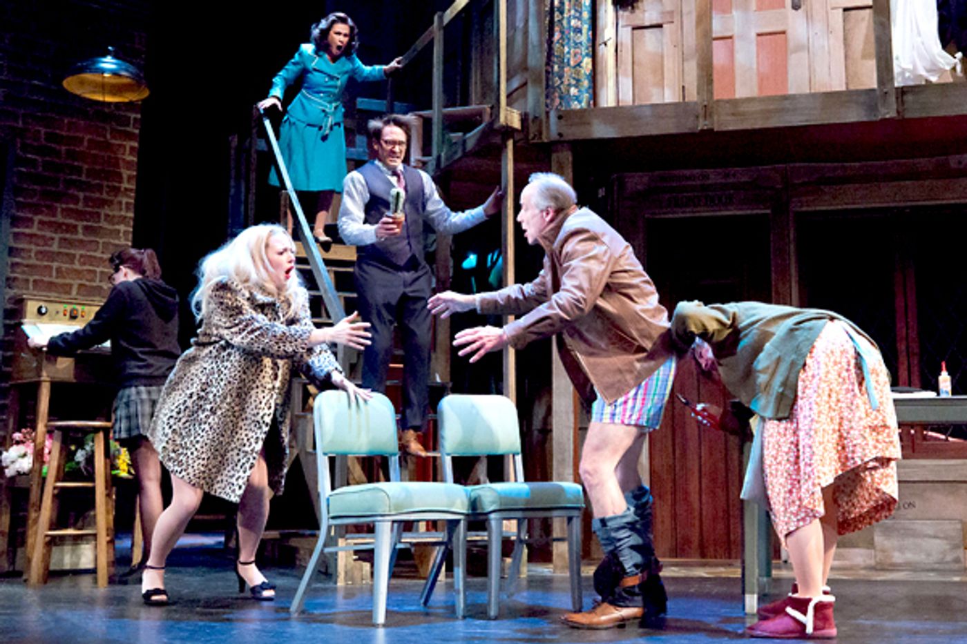 Review: Walnut's NOISES OFF = NONSENSE ON!  Image