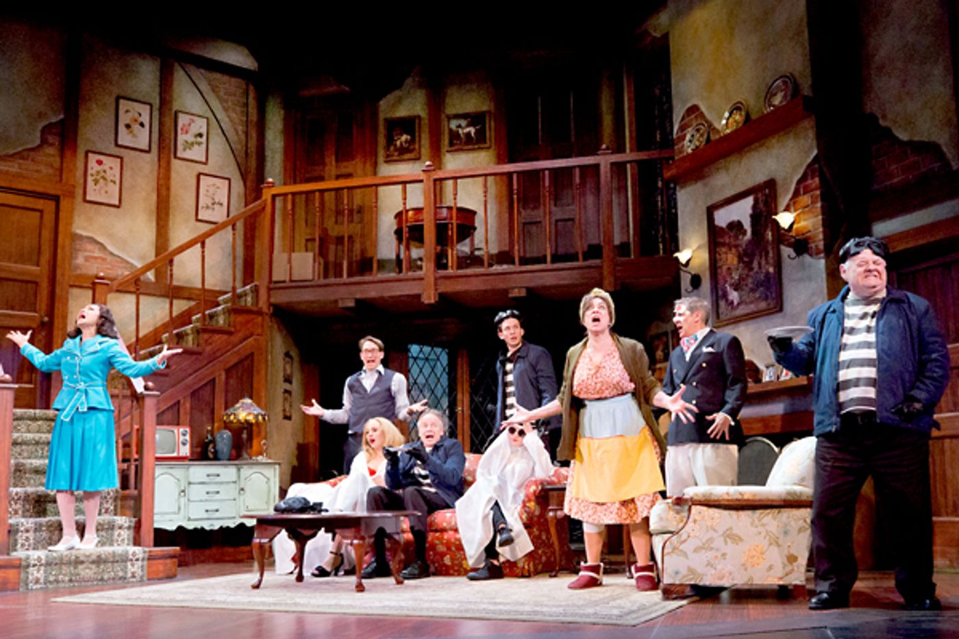 Review: Walnut's NOISES OFF = NONSENSE ON!  Image