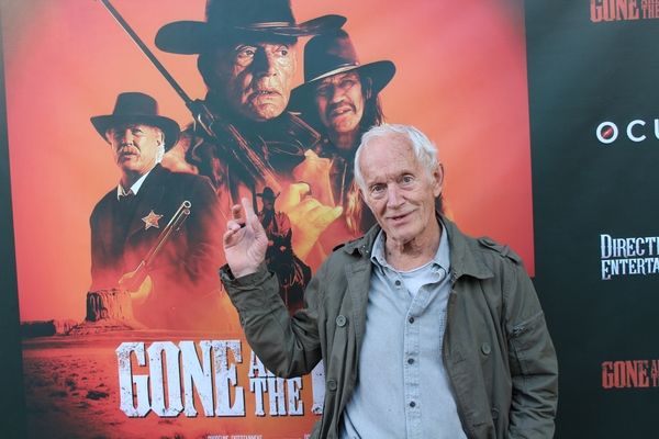 Lance Henriksen Photo