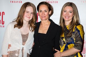 Mae Akins Roth, Laurie Metcalf, Zoe Perry @ BroadwayWorld Mae Akins Roth, Laurie Metcalf, Zoe Perry Photo