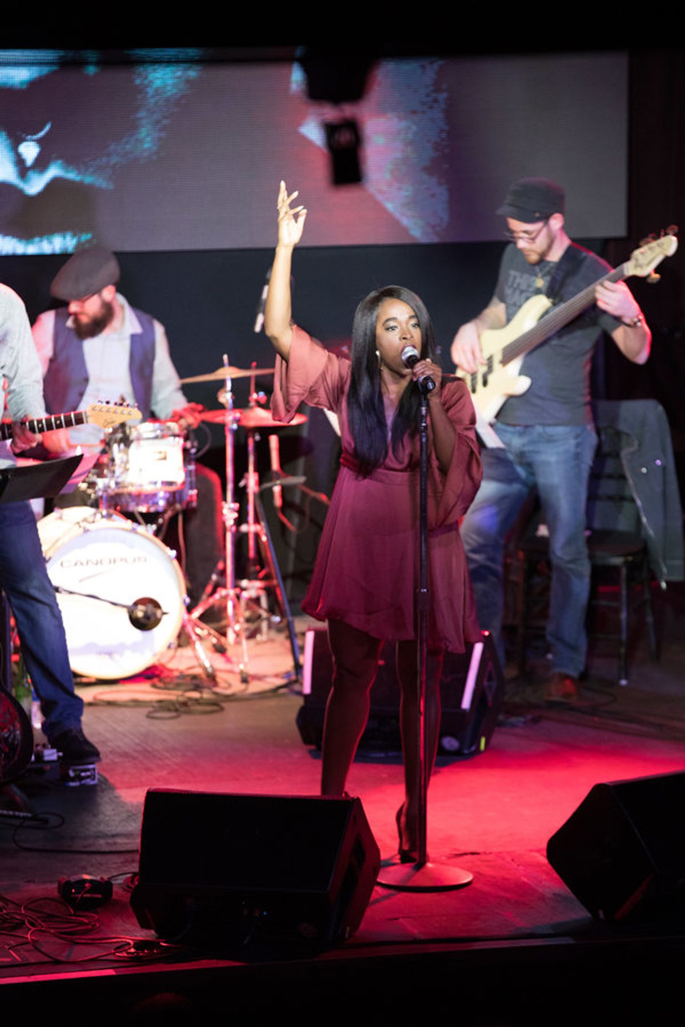 Photo Flash: Jessica Vosk, Abby Mueller and More Sing Rihanna at Highline Ballroom  Image