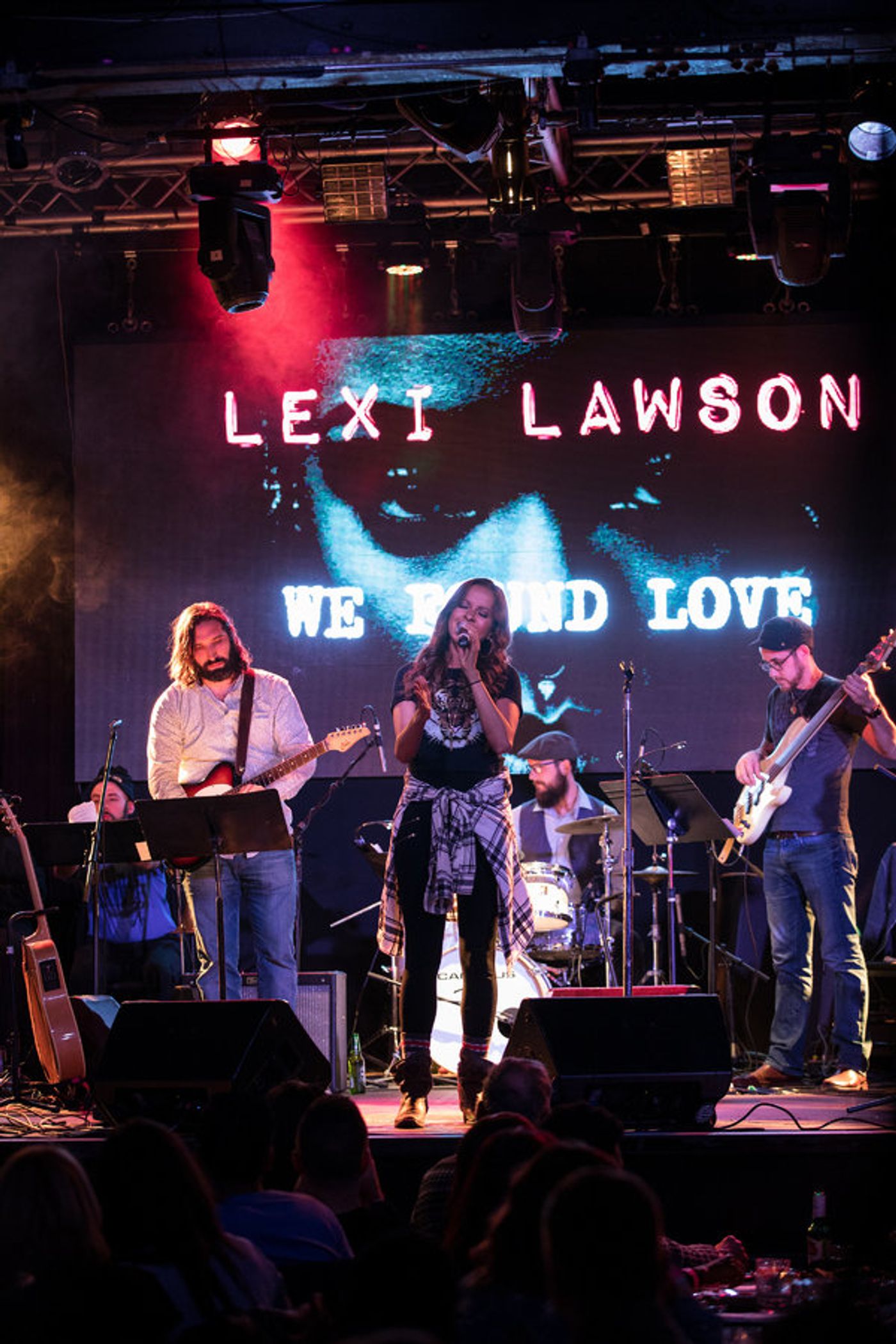 Photo Flash: Jessica Vosk, Abby Mueller and More Sing Rihanna at Highline Ballroom  Image