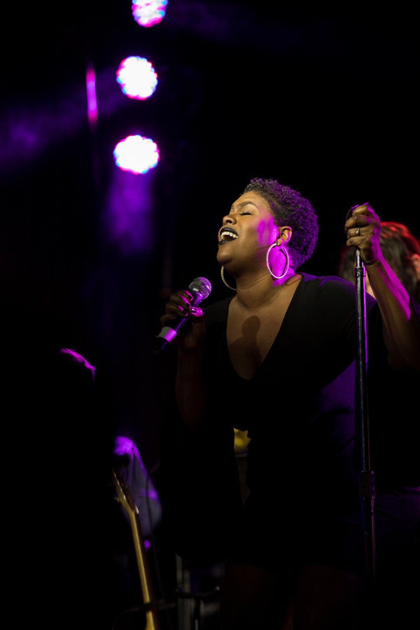 Photo Flash: Jessica Vosk, Abby Mueller and More Sing Rihanna at Highline Ballroom  Image