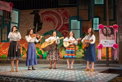 (from left) Amanda Robles, Jennifer Paredes, Natalie Camunas, Crissy Guerrero, and He Photo