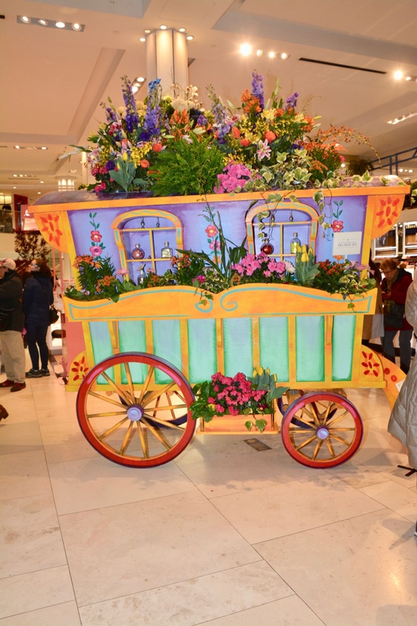 Photo Coverage: Macy's Herald Square Flower Show Presents: ONCE UPON A SPRINGTIME Photo Coverage: Macy's Herald Square Flower Show Presents: ONCE UPON A SPRINGTIME Image