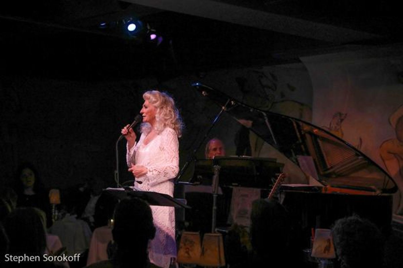 Photo Coverage: Judy Collins Brings 'A Love Letter To Sondheim' to Cafe Carlyle  Image