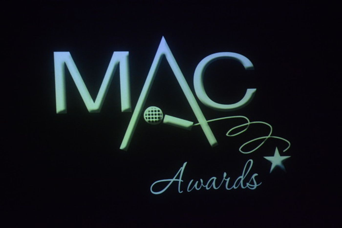 Photo Coverage: Going Backstage at the 2018 MAC AWARDS  Image