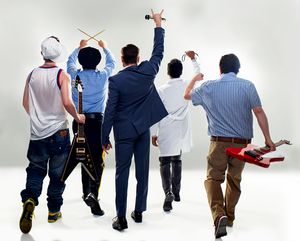 Sawyer Nunes, Paul Whitty, Mitchell Jarvis, Manu Narayan, and Jay Klaitz @ BroadwayWorld Sawyer Nunes, Paul Whitty, Mitchell Jarvis, Manu Narayan, and Jay Klaitz Photo