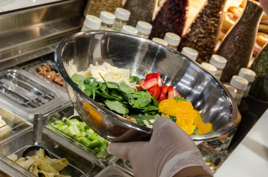 Review: SUR LA ROUTE on the UES Makes Your Grab and Go Experience Extraordinary Image