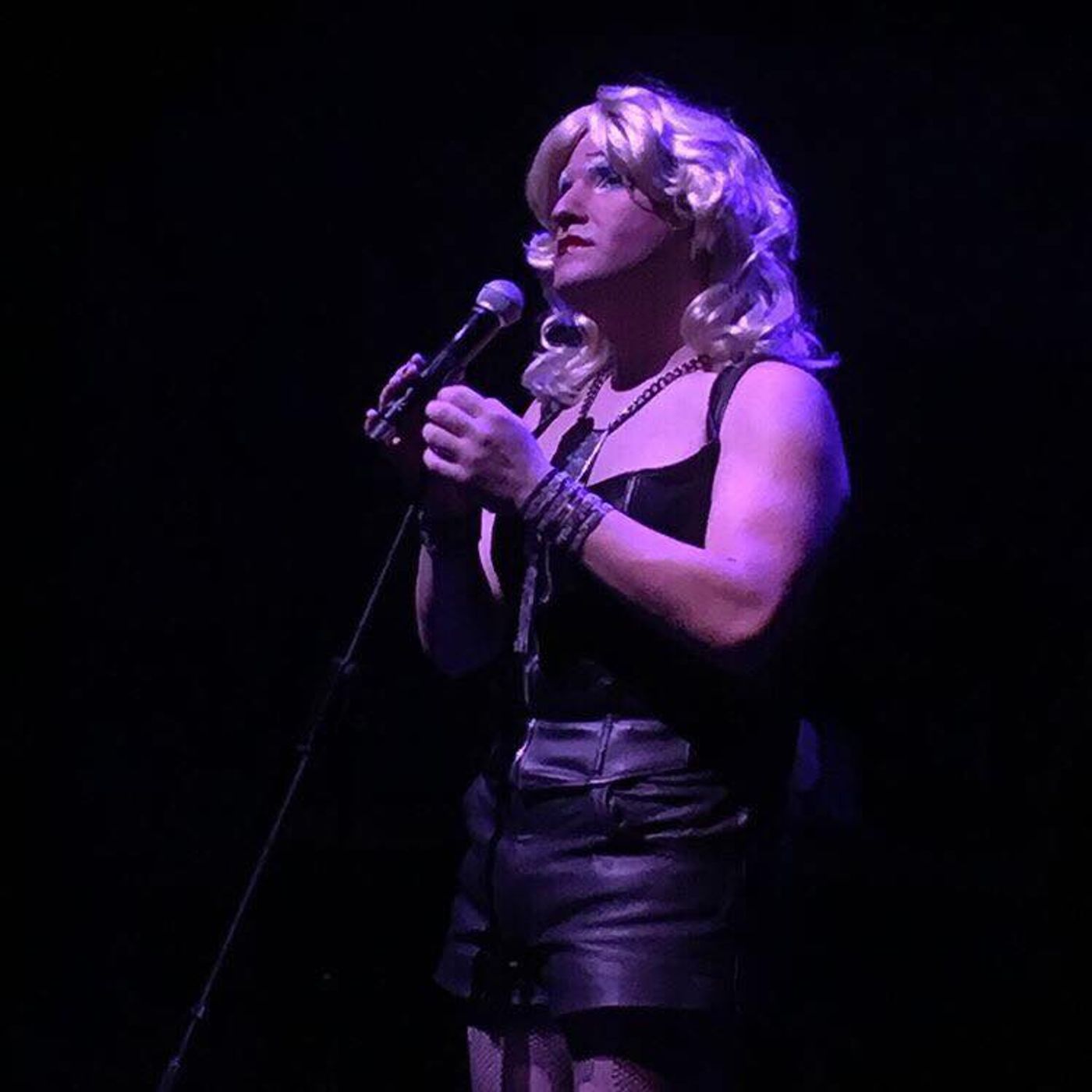 BWW Reviews: Outre's HEDWIG AND THE ANGRY INCH A Fresh Exploration of Rock and Destitution  Image