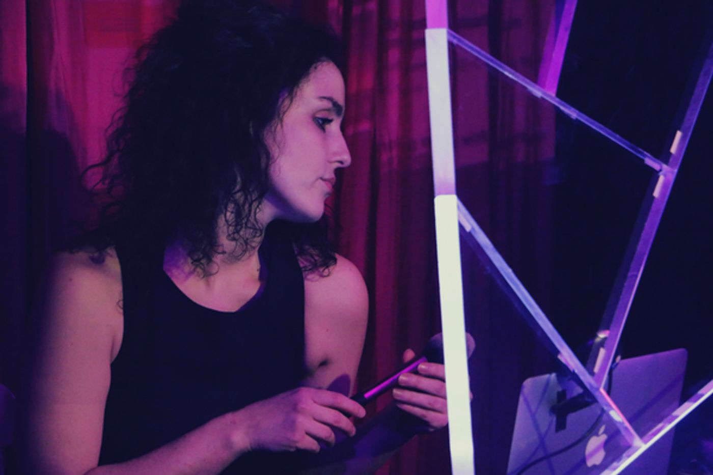 Photo Flash: First Look at MIRRORS  Image