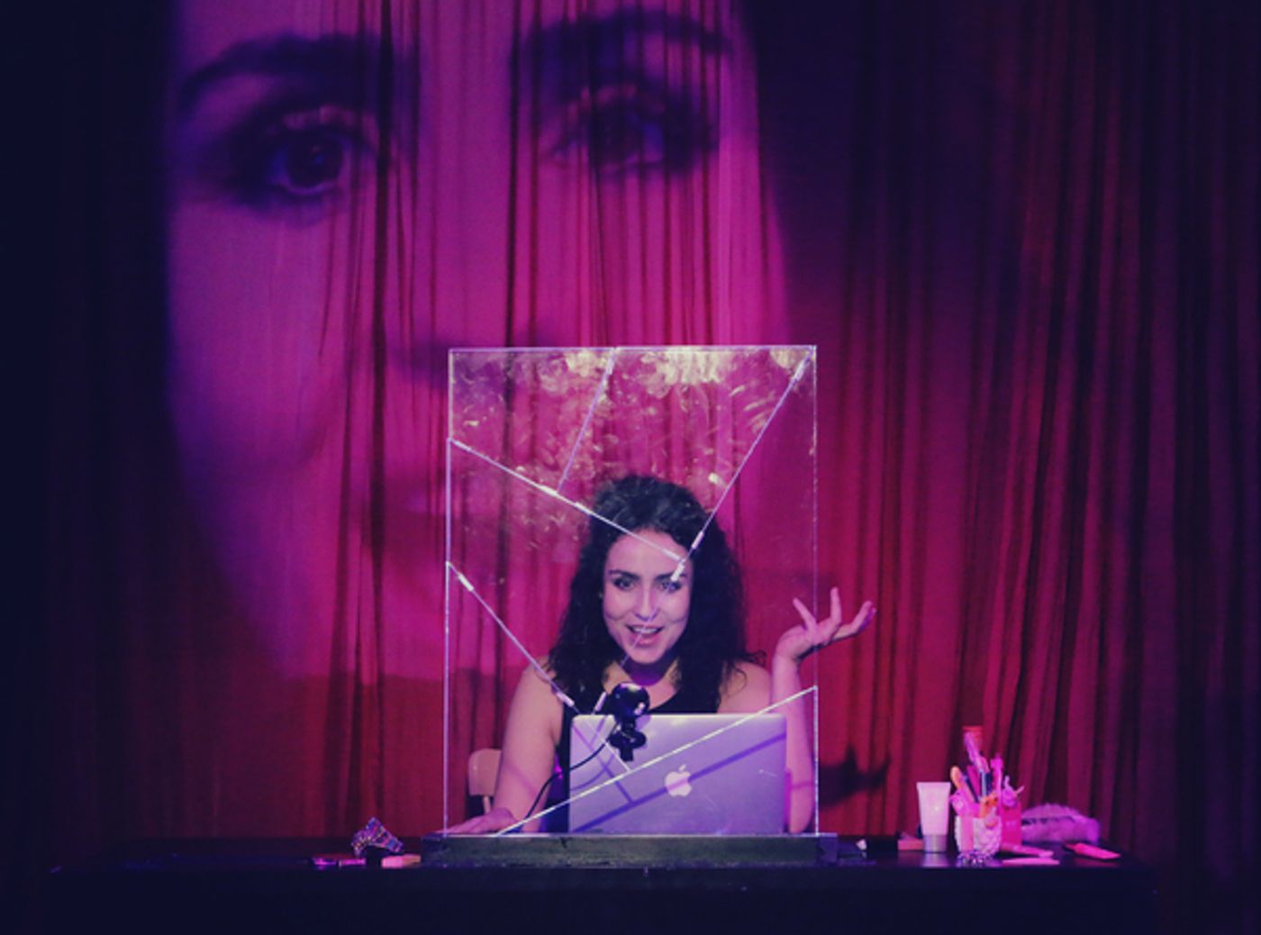 Photo Flash: First Look at MIRRORS  Image