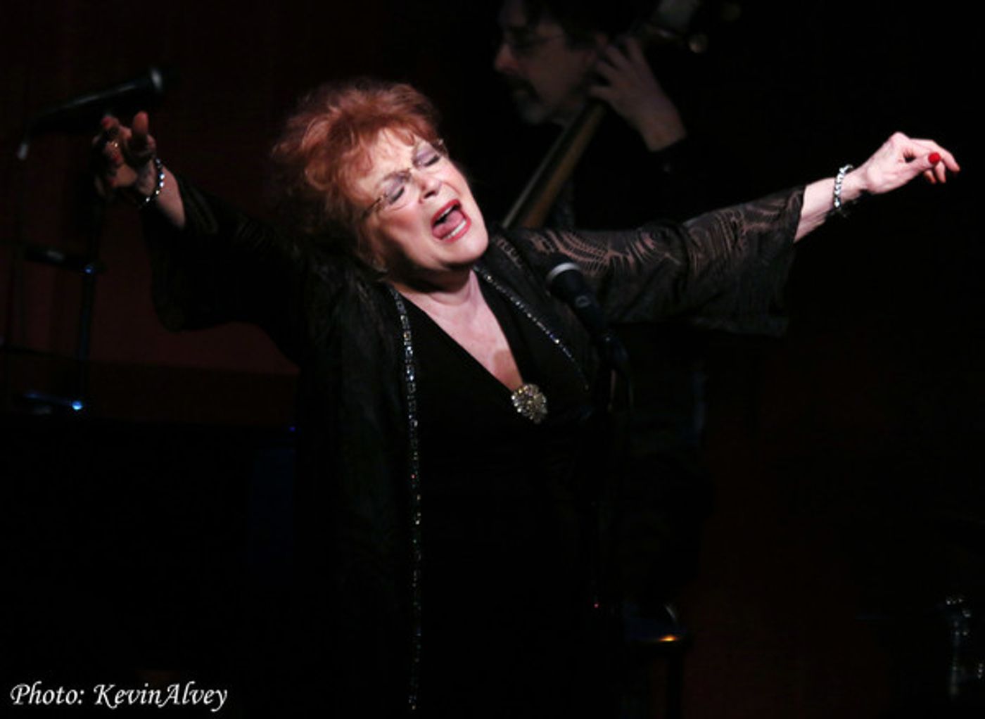 Photo Flash: Anita Gillette Celebrates Irving Berlin at Birdland!  Image