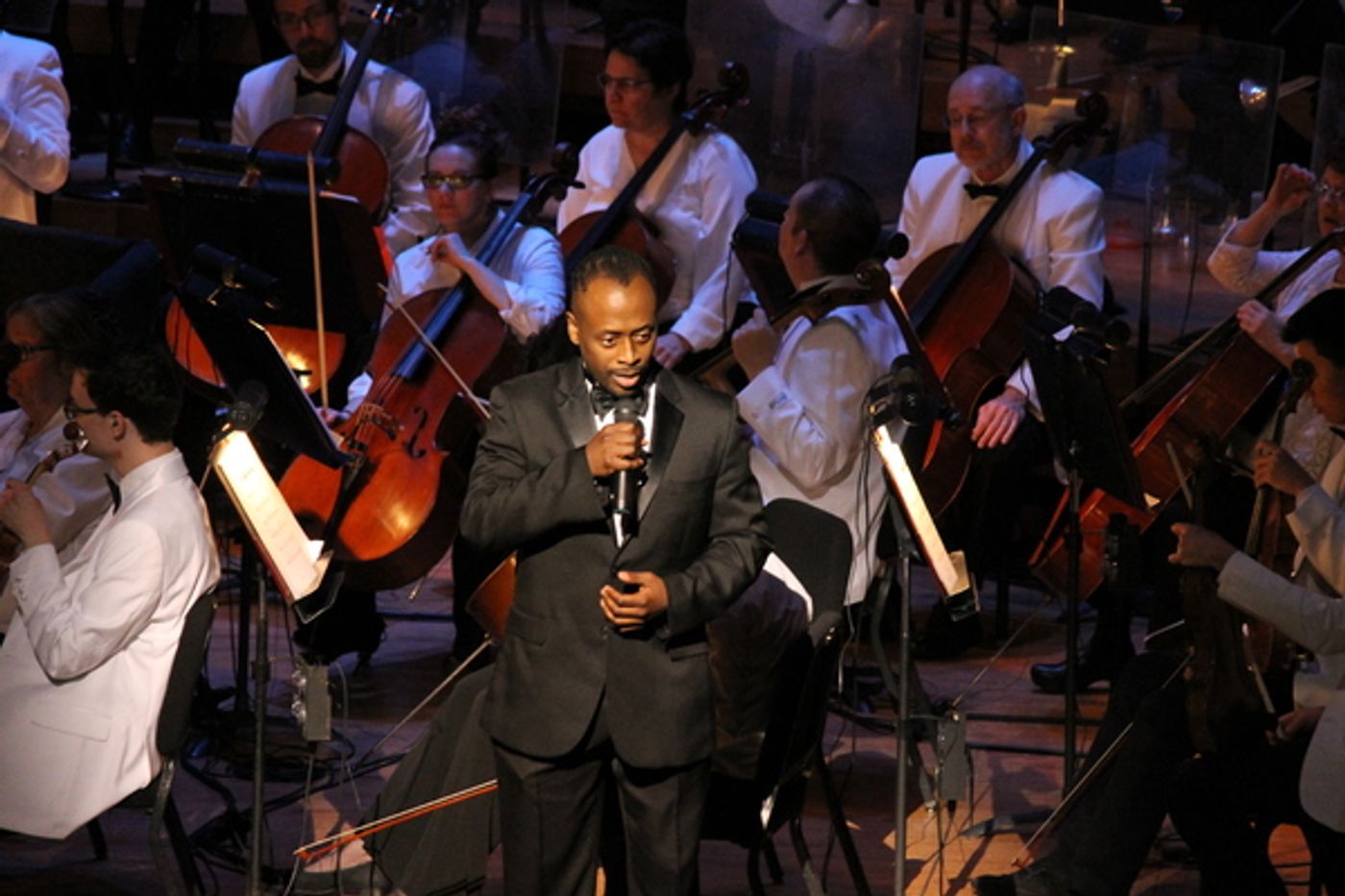 Photo Flash: Broadway's N'Kenge Dazzles In New Show LEGENDS With Jacksonville Symphony Photo Flash: Broadway's N'Kenge Dazzles In New Show LEGENDS With Jacksonville Symphony Image