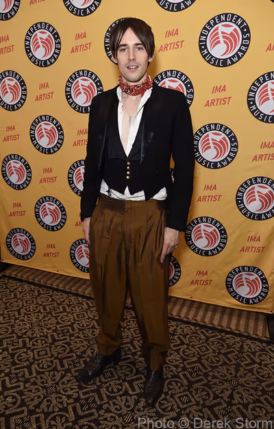 Reeve Carney Photo