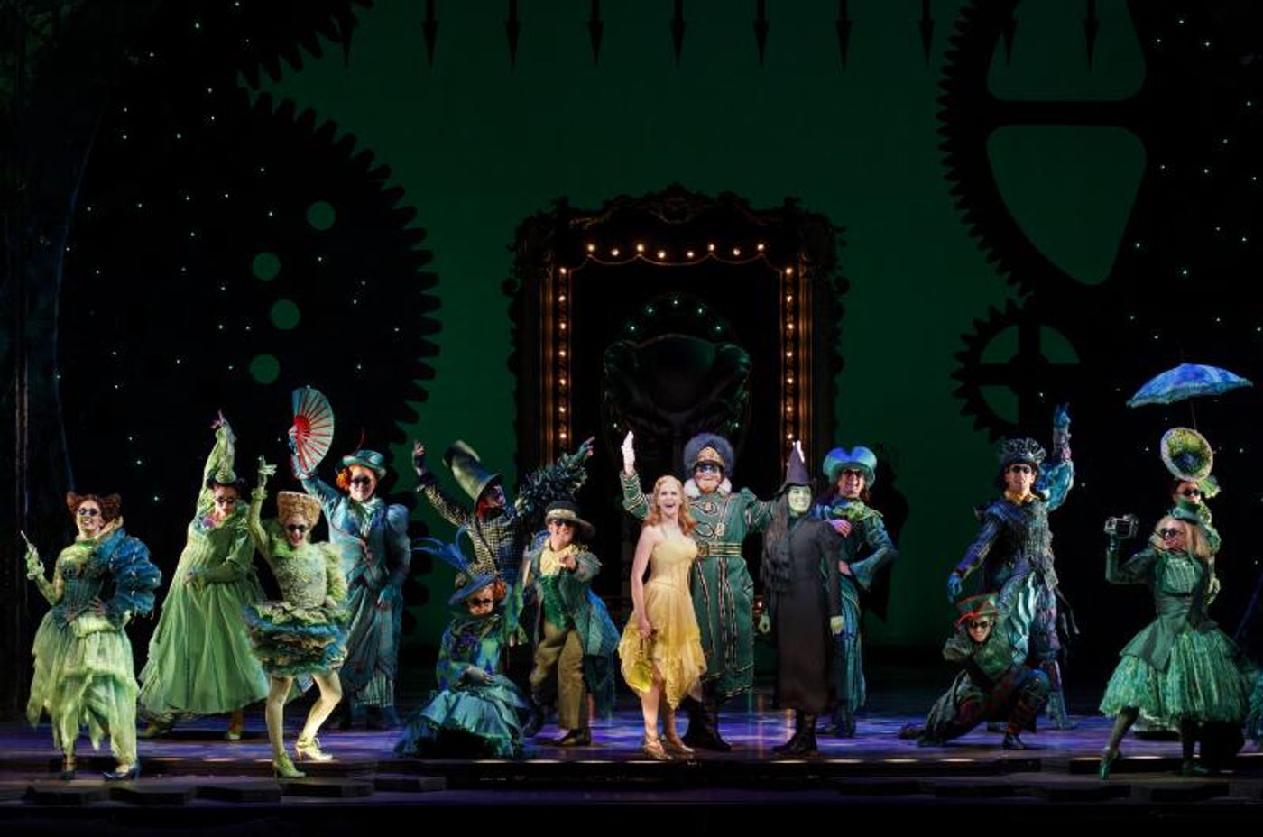 Review: Magical, Memorable WICKED Flies Into TPAC's Jackson Hall for 4-Week Nashville Run Review: Magical, Memorable WICKED Flies Into TPAC's Jackson Hall for 4-Week Nashville Run Image