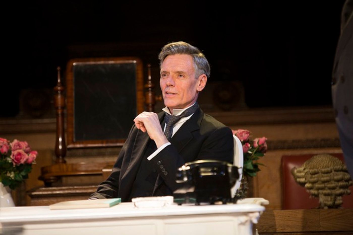 Photo Flash: First Look at Harry Reid and the New Cast of the Olivier Award Nominated WITNESS FOR THE PROSECUTION  Image