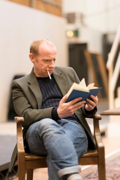 Jonathan Slinger Photo