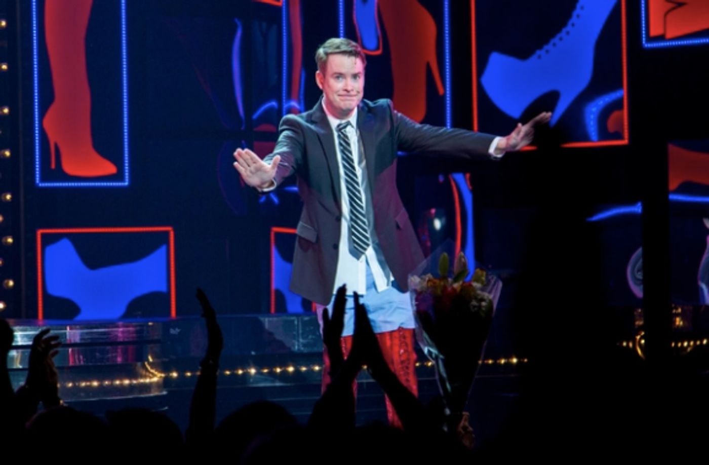 Brief 5/6: JESUS CHRIST SUPERSTAR Tour, First Look at MEAN GIRLS, and More!  Image