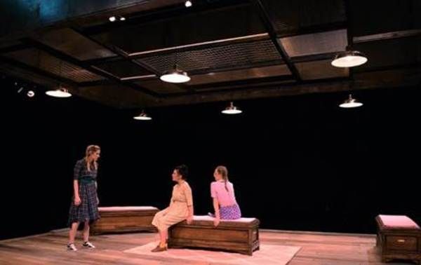 (from left to right) Emaline Williams as Hilda, Brianna Morris as Anna & Jennifer Rob Photo