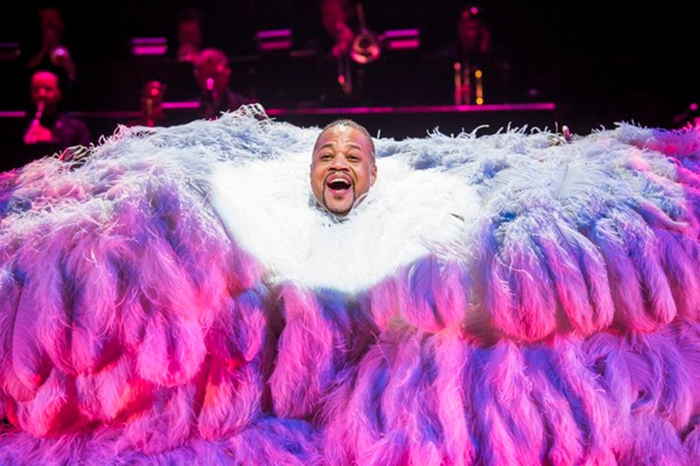 Photo Flash: First Look at Cuba Gooding, Jr. and the Cast of CHICAGO  Image