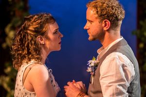 Molly Thomas and Lenny Banovez @ BroadwayWorld Molly Thomas and Lenny Banovez Photo