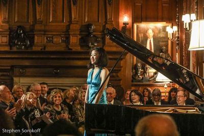 Angie Zhang, 2016 Prize Winner New York International Piano Competition Photo