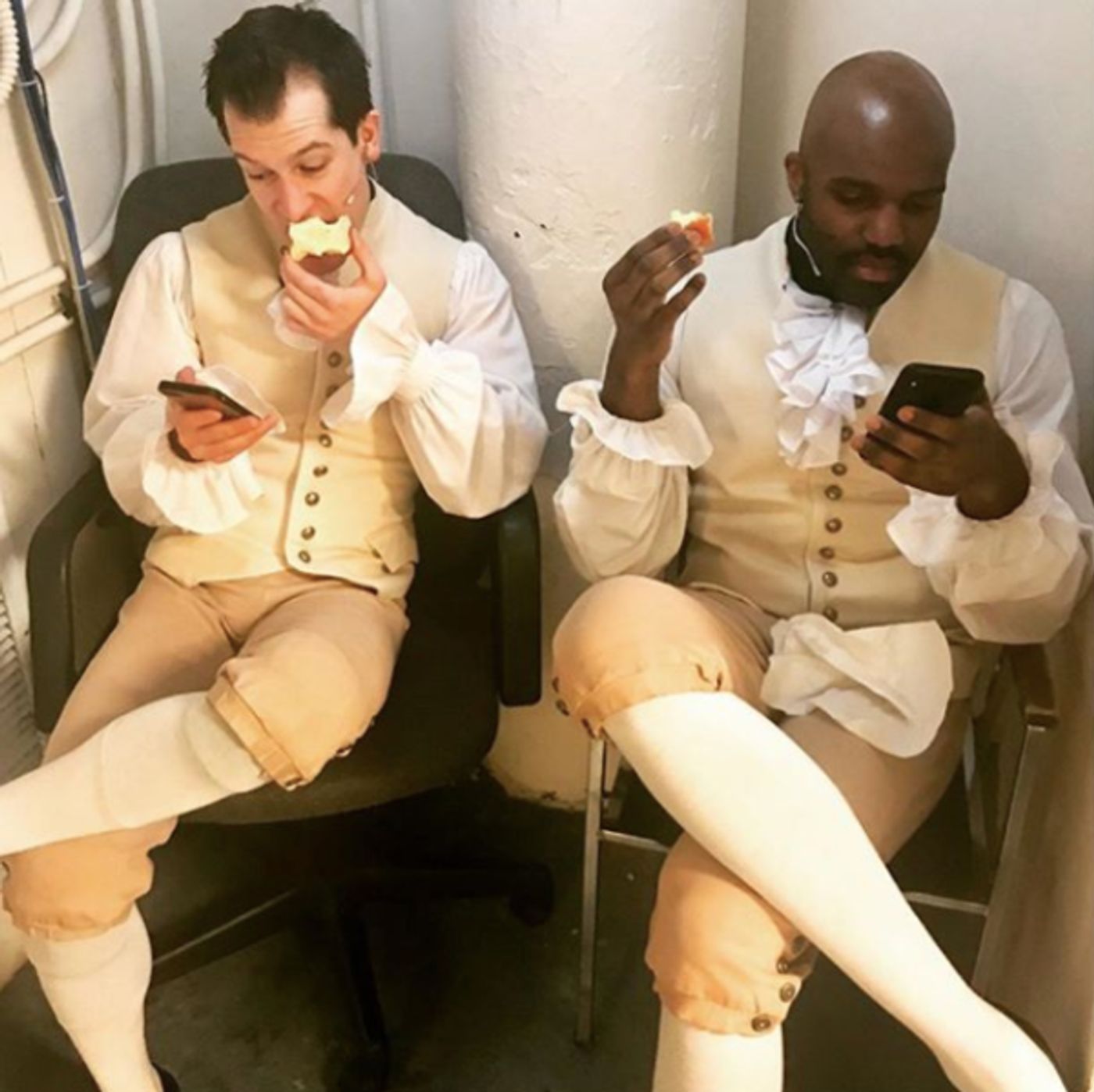 Photo Flash: HAMILTON Chicago Cast Members Enjoy Their Apple Products, and More Saturday Intermission Pics!  Image