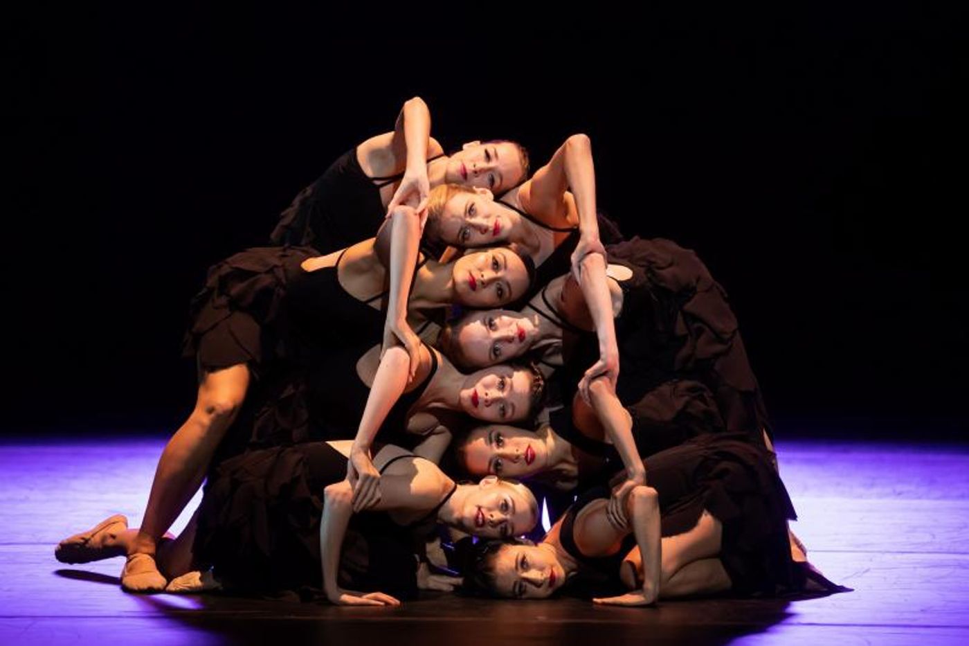 Review: MURPHY Is A Beautiful Celebration Of Acclaimed Australian Choreographer Graeme Murphy's Extensive Career Review: MURPHY Is A Beautiful Celebration Of Acclaimed Australian Choreographer Graeme Murphy's Extensive Career Image